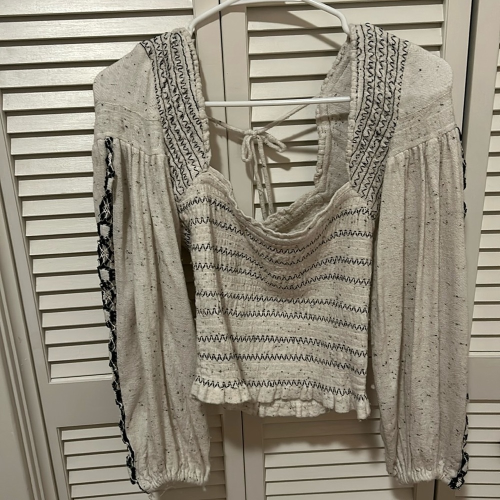 Free people top! Size XS 🤍